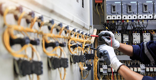 Professional Electrician technician working in Norwood, OK